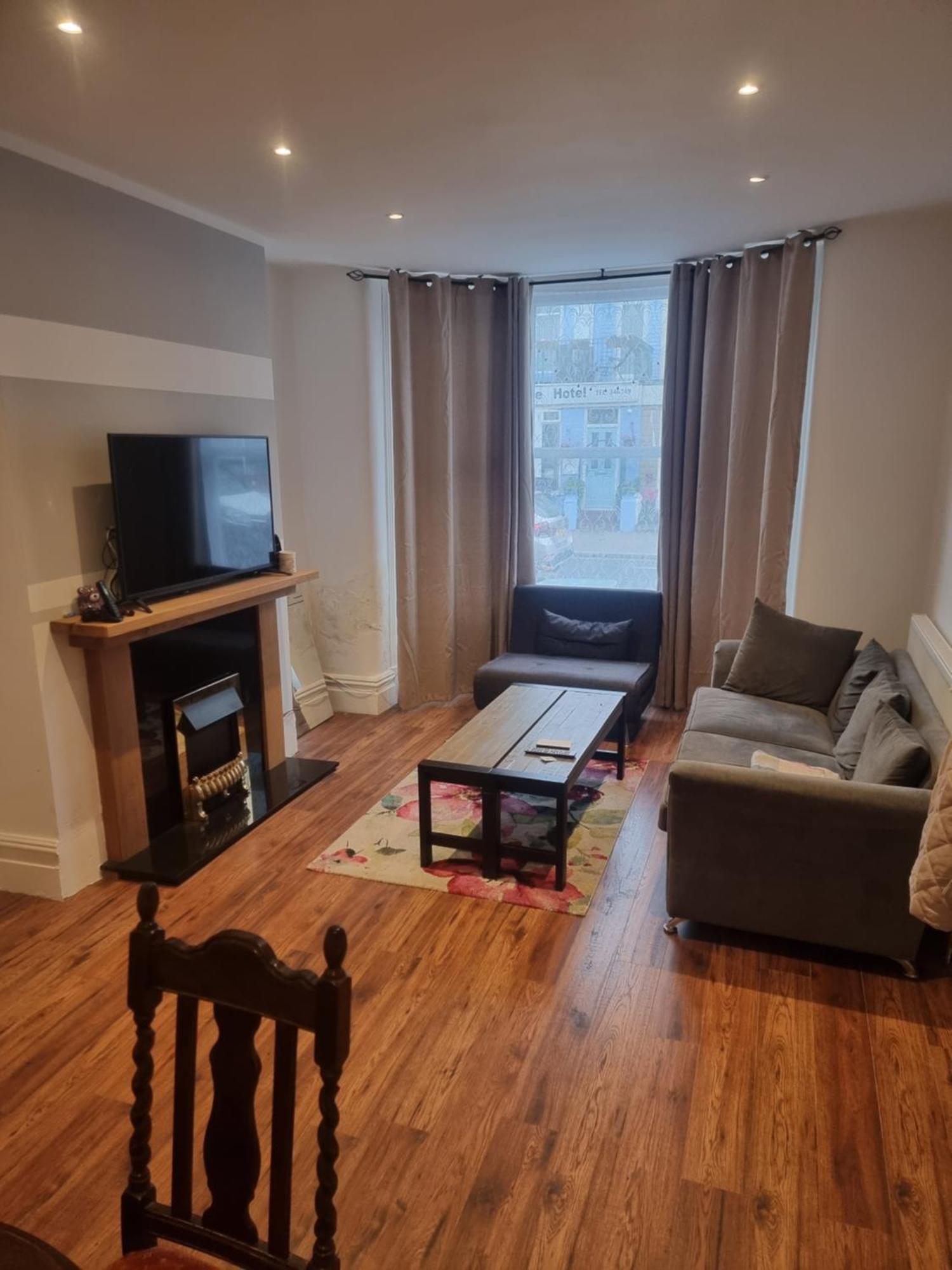 Fir Trees Hotel Blackpool Luaran gambar